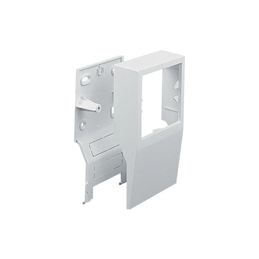 Sovereign Plus skirting trunking 1G box Sovereign Plus skirting trunking 1G box