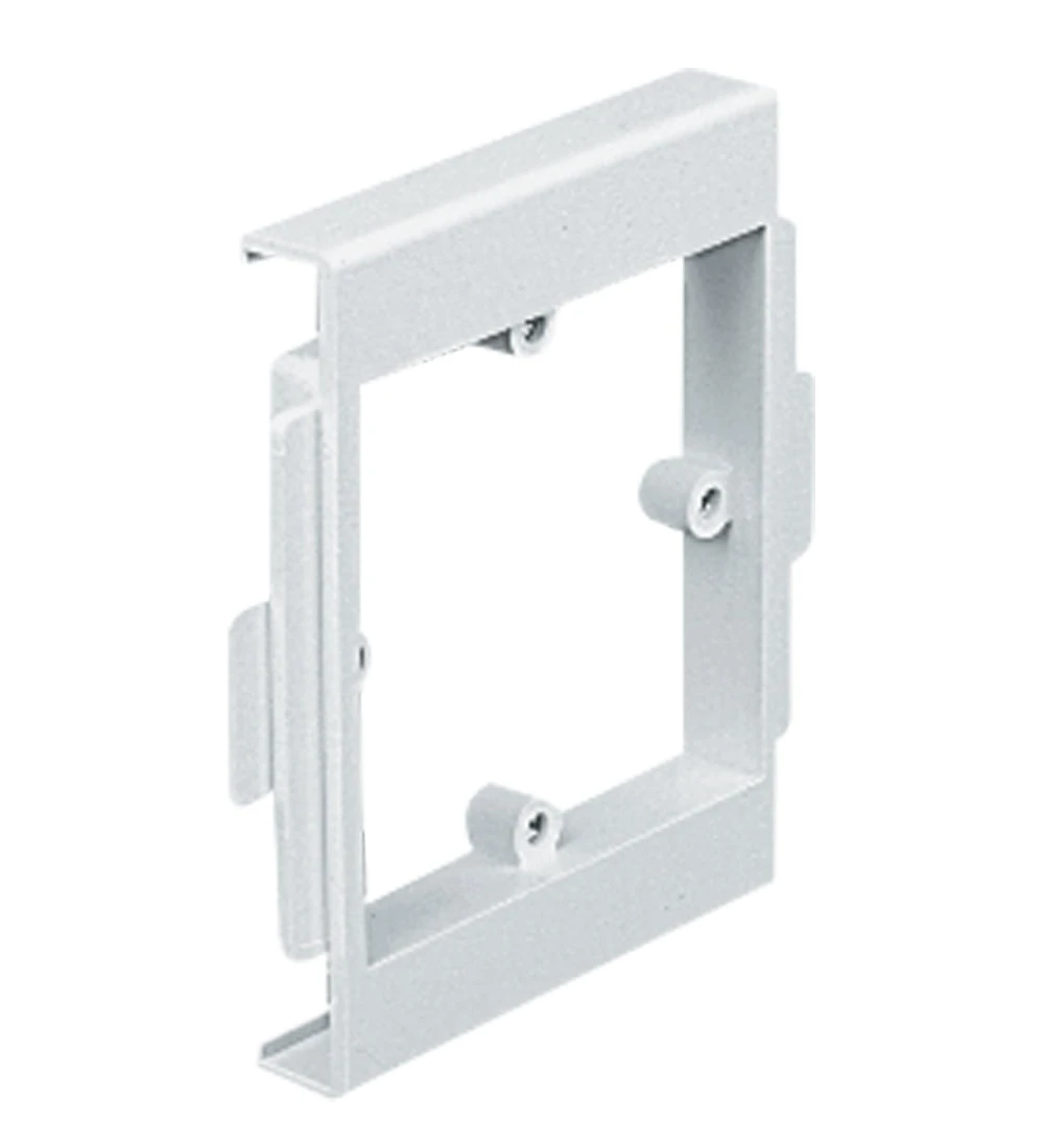 Single Gang Accessory Plate for Maxi Trunking Single Gang Accessory Plate for Maxi Trunking