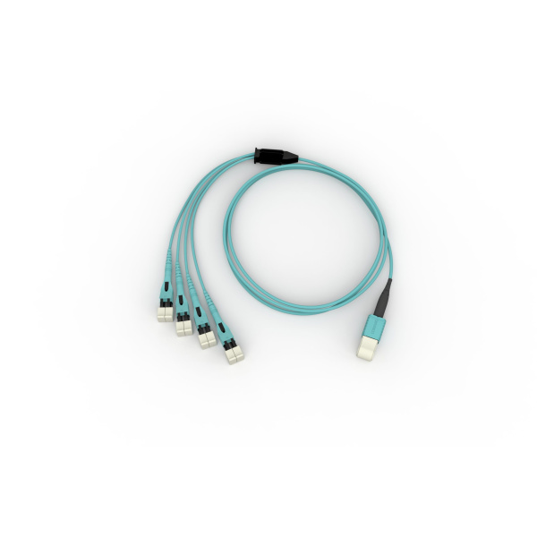EDGE8 QSFP to SFP+ Staggered Harness, 8F, 50 µm Multimode (OM4), MTP® (Non-Pinned)