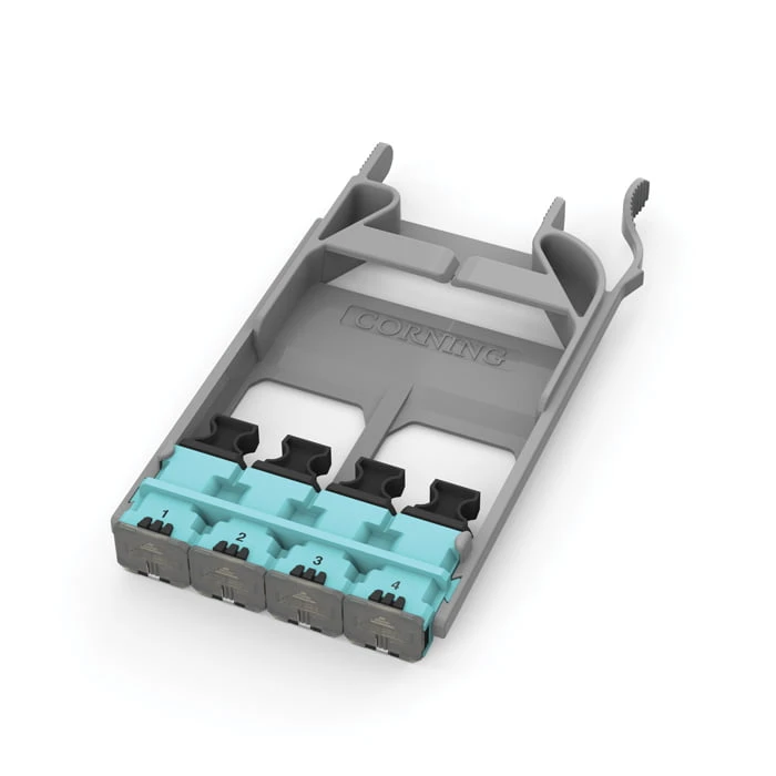 EDGE8 Adapter Panel, 4x MTP, 32F, 50 µm multimode (OM4), turquoise EDGE8 Adapter Panel, 4x MTP, 32F, 50 µm multimode (OM4), turquoise